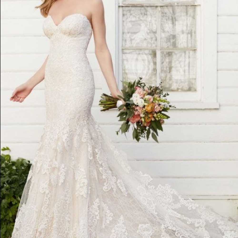 Martina Liana 803 wedding dress